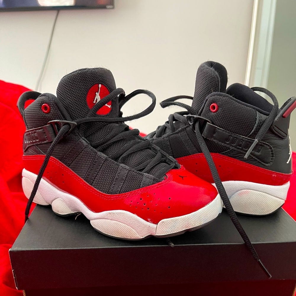 Kids sneakers
